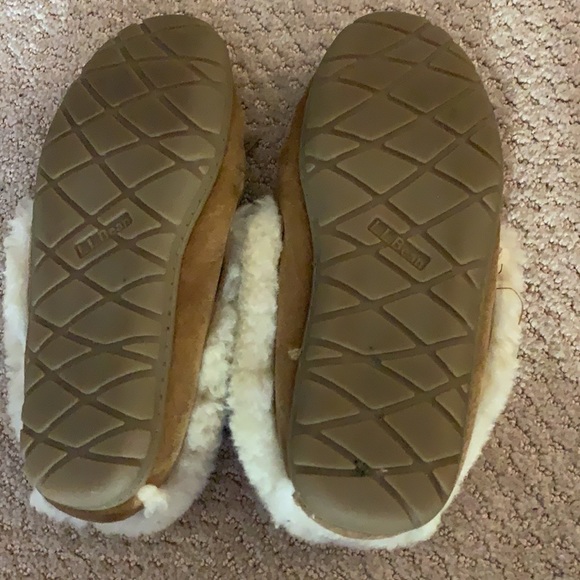 comfy LL Bean slippers - Picture 2 of 3